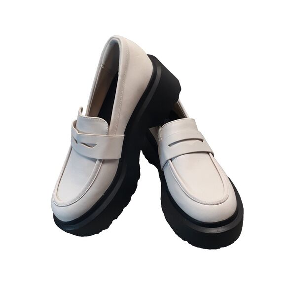 Wild Fable Y2K Women Lacey Loafer White Size 7.5 Slip-On Memory Foam Insole NWOT - Picture 1 of 9